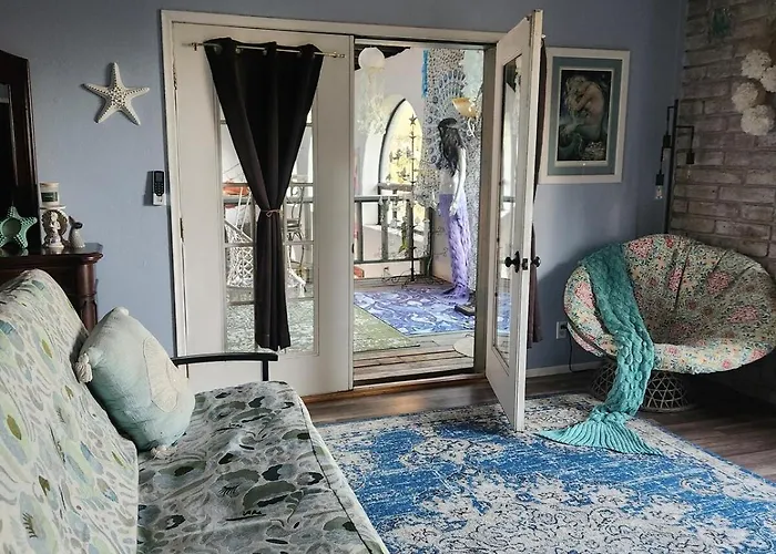 Holiday home Beautifully Bewitching Mansion Indoor Pool *