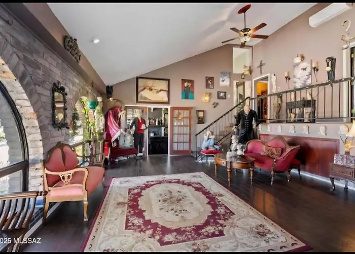 Holiday home Beautifully Bewitching Mansion Indoor Pool *